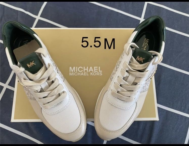 Zapatos De Mujer (Women Shoes)