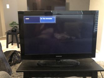 32in HD Samsung aTV 2 HDMI PORTS