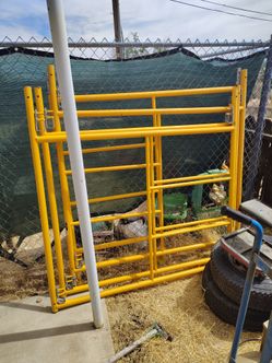 2 stage scaffolding, comes with every thing.