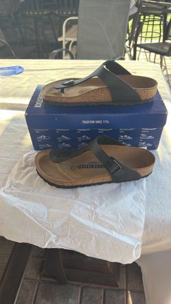 Gish Birkenstock sandals brand new still in a box