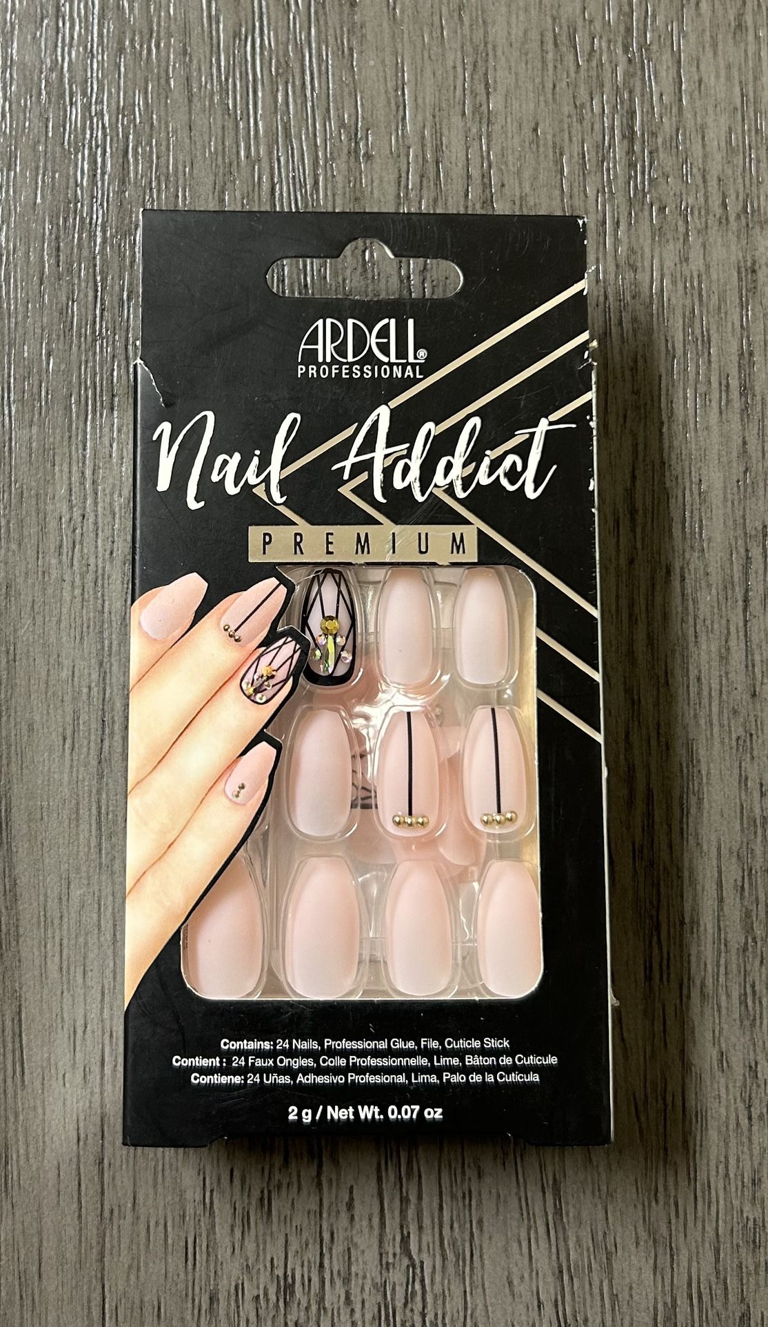 Ardell Nail Addict Press On Premium Nude/Black Embellished Nails