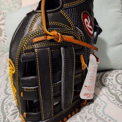 Rawlings Heart Of The Hide Left Handed Thrower Outfield Baseball Glove 12.75"