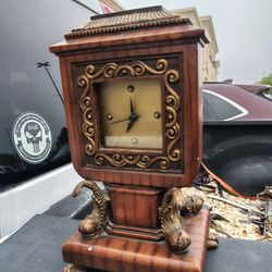 Antique clock $25