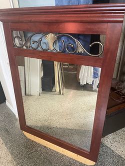 4 Ft H Large Dresser Mirror 35.5” W Cherrywood Color Espejo grande para cómoda