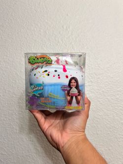 PPNC Squeeze Sweetz Cupcake Squishy 🧁🩵