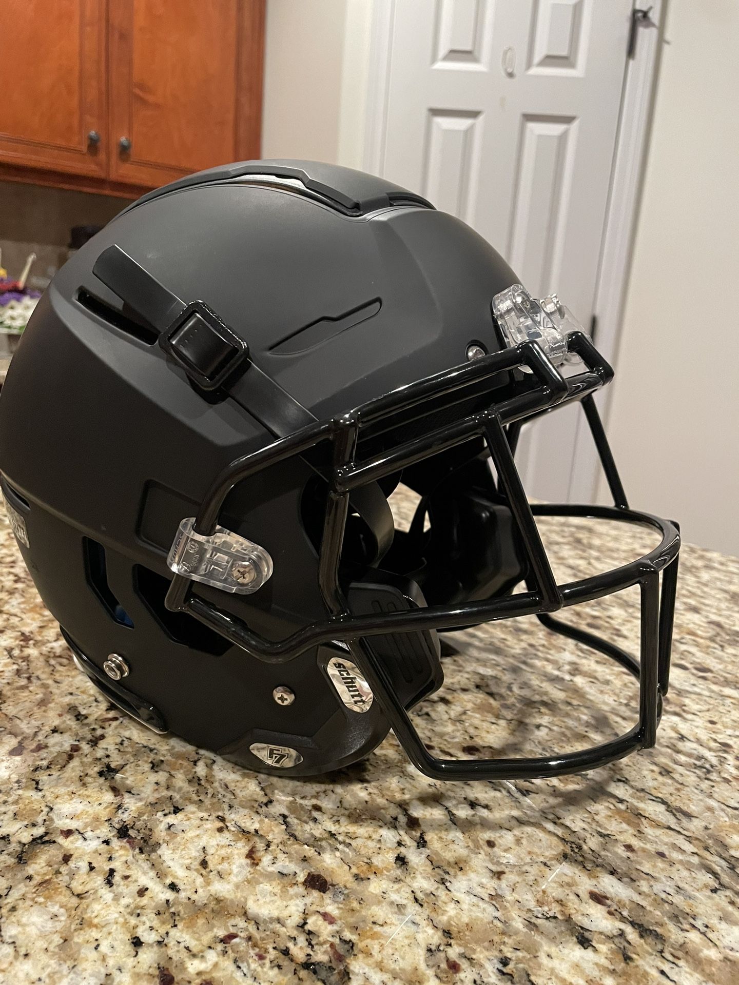 New!!! SCHUTT F7 Lx1 Youth Small matte black football helmet