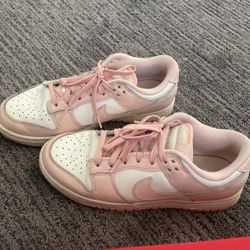 Nike Dunks 