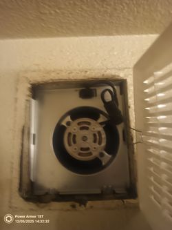 Bathroom Fan !