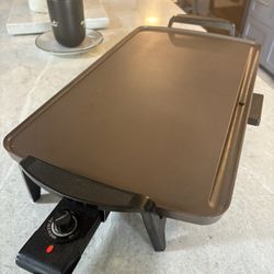 Original Presto Electric griddle : Perfect pancakes!