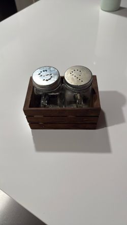 Mason Jar Salt & Pepper Shaker Set