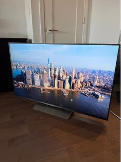 Sony XBR-55X850D 55” 4K HDR Smart TV – Excellent Condition
