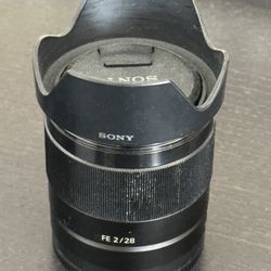 Sony FE 28mm f/2 Lens