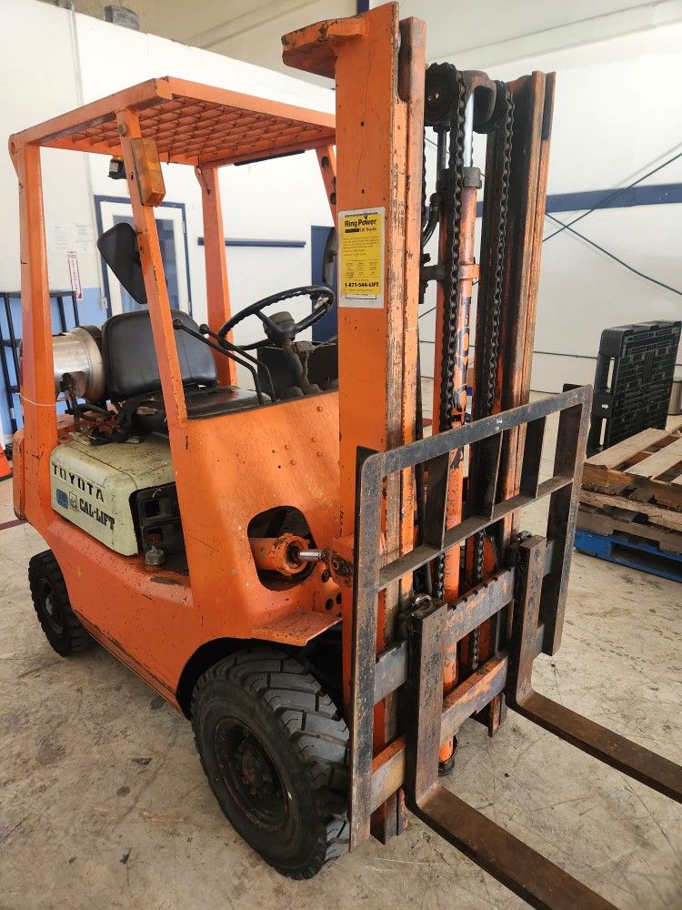 Toyota Forklift 