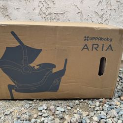 New! Uppababy Aria