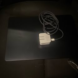 MacBook 15” 2025 M4