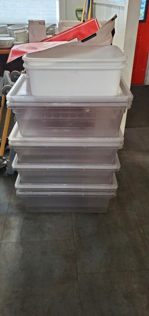 Cambro Plastic Lexon Containers