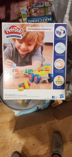 Brand New Play-Doh Academy Car Creator Kit - Motorized Toy (Sealed Box)