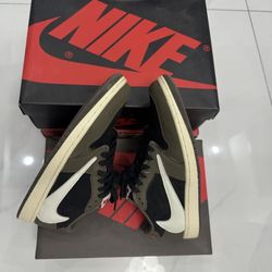 Travis Scott Air Jordan 1 Low 