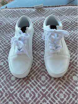 White vans shoes
