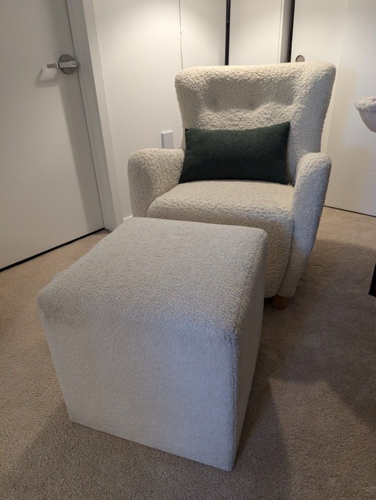 Kessler Wingback Accent Chair W/Ottoman