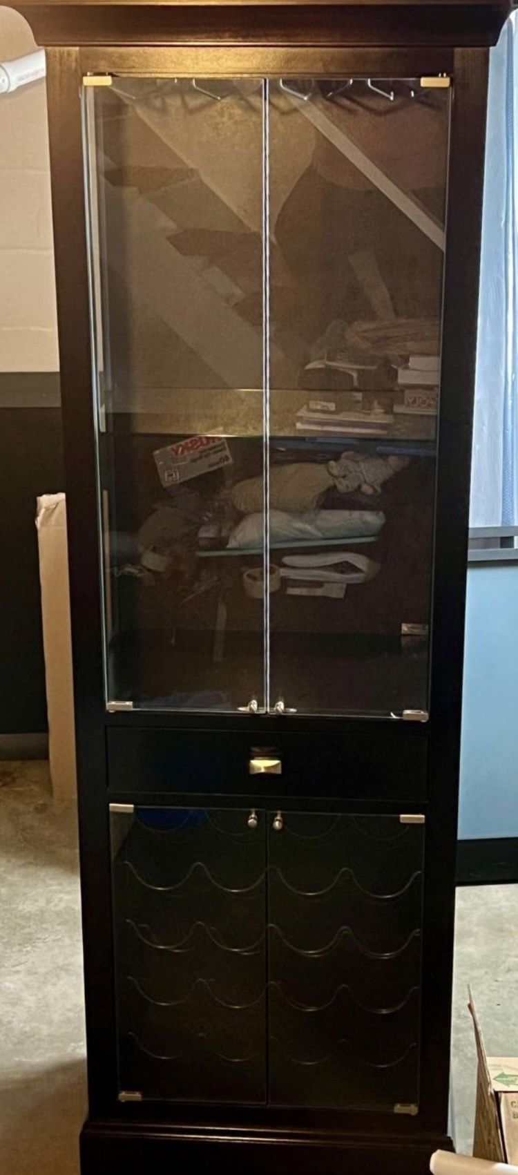 Bar/Wine Cabinet