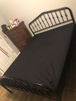 Bed frame & mattress (queen)