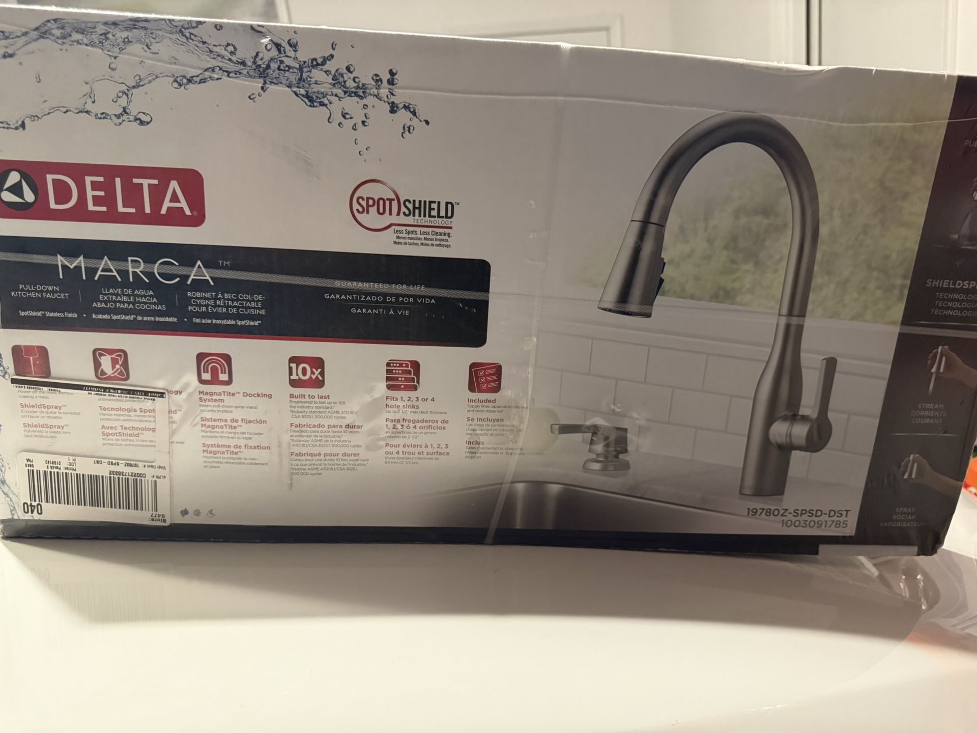 ๐ฐ Delta Marca Pull-Down Kitchen Faucet โ NEW