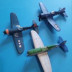 Maisto Air Force Special Edition Die Cast Aircraft F4U-1A, F4U-1D, P-47D. Lot - 3
