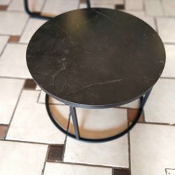 New Round Coffee/side Table $35 Hablo Español 