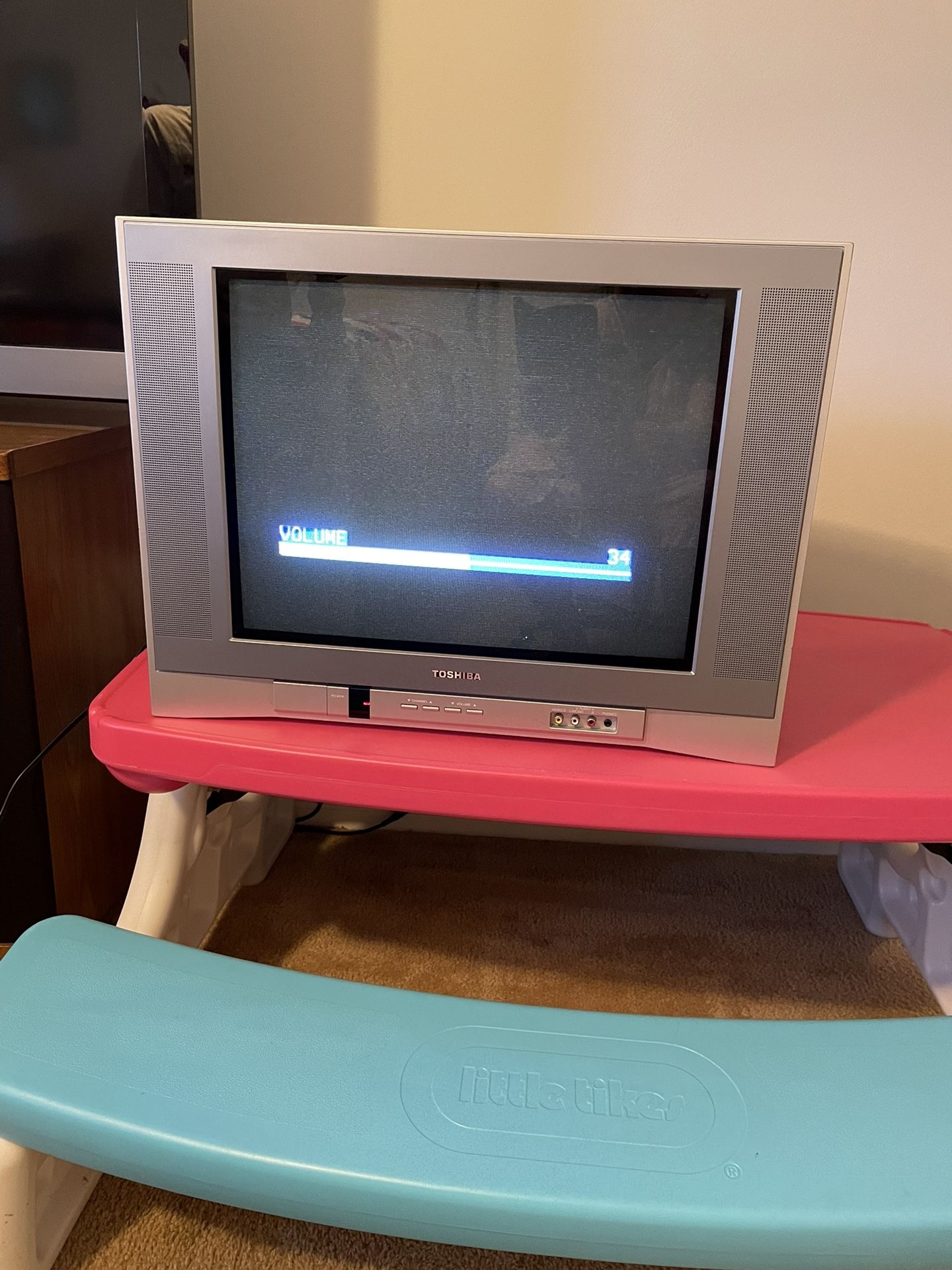Toshiba 20AF43 20” Flat 60Hz CRT TV Retro Gaming