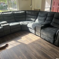 6 piece sectional with 3 recliners 
