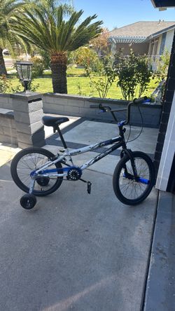 Medium kids bike