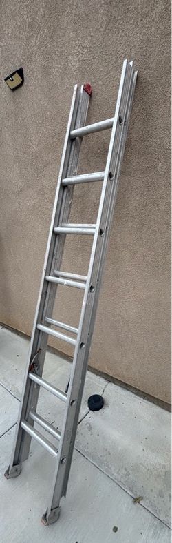 Aluminum ladder