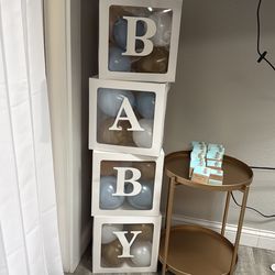 Baby shower box clear and white