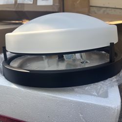Flush mount light
