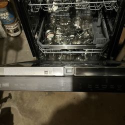 LG Dishwasher 