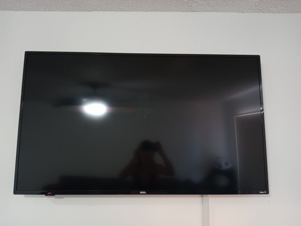 55in Onn Roku T.V