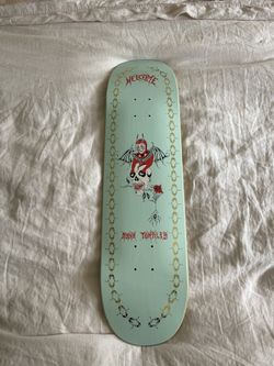 SKATEBOARD DECK BRAND NEW SPECIAL EDITION