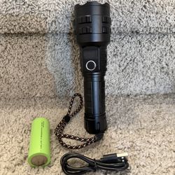 Brand New Rechargeable Flashlights 3000 Lumens