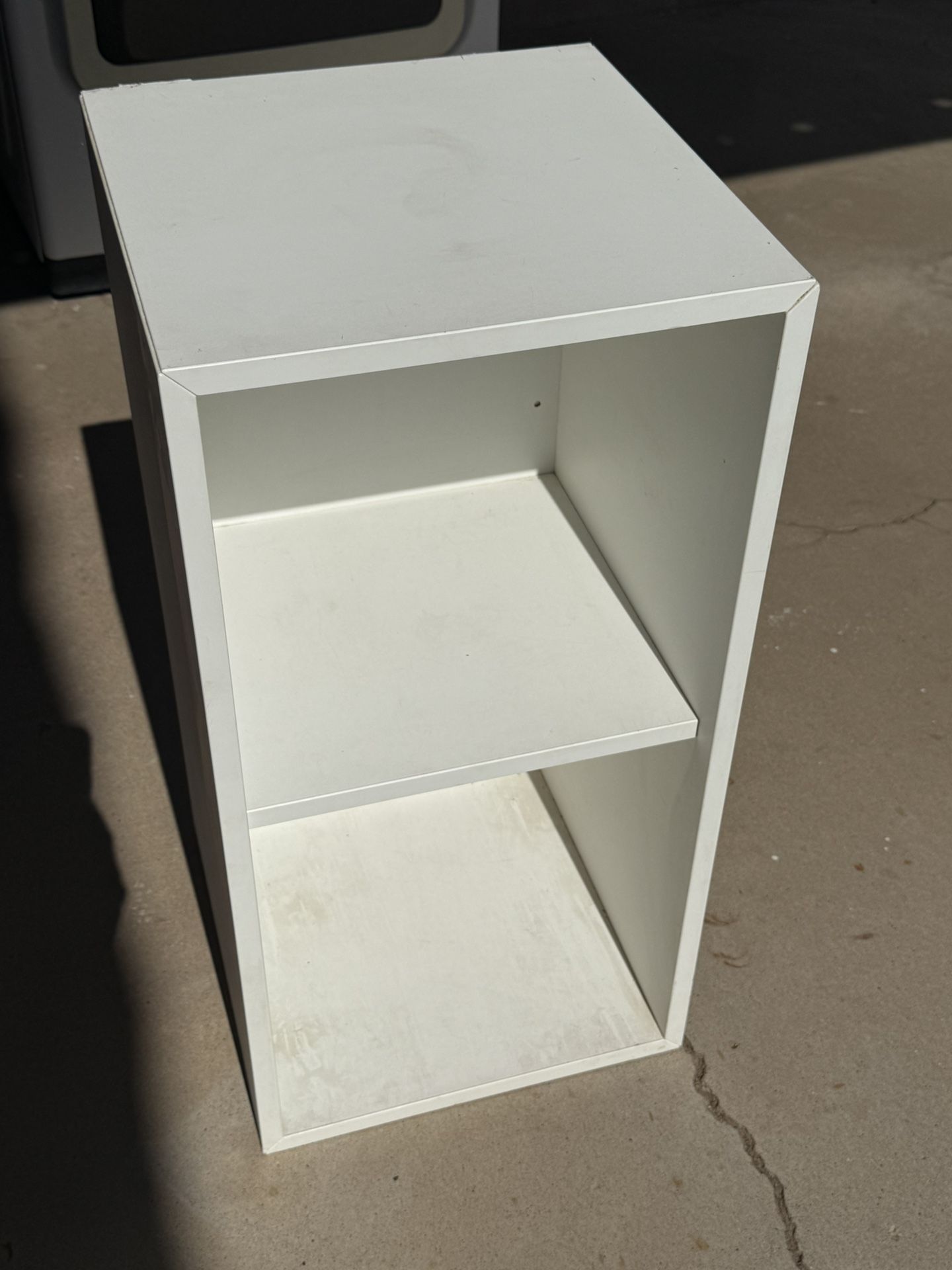 White Storage Cube Shelf – Wall-Mountable or Floor Unit