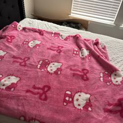 Hello Kitty Bkanket