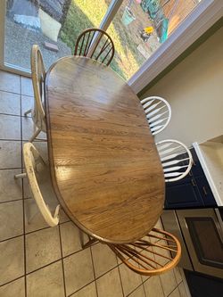 Dining table with leaf