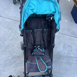Delta Children Lightweight Stroller
