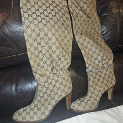 GUCCI WOMEN CAMVAS KNEE BOOTS 