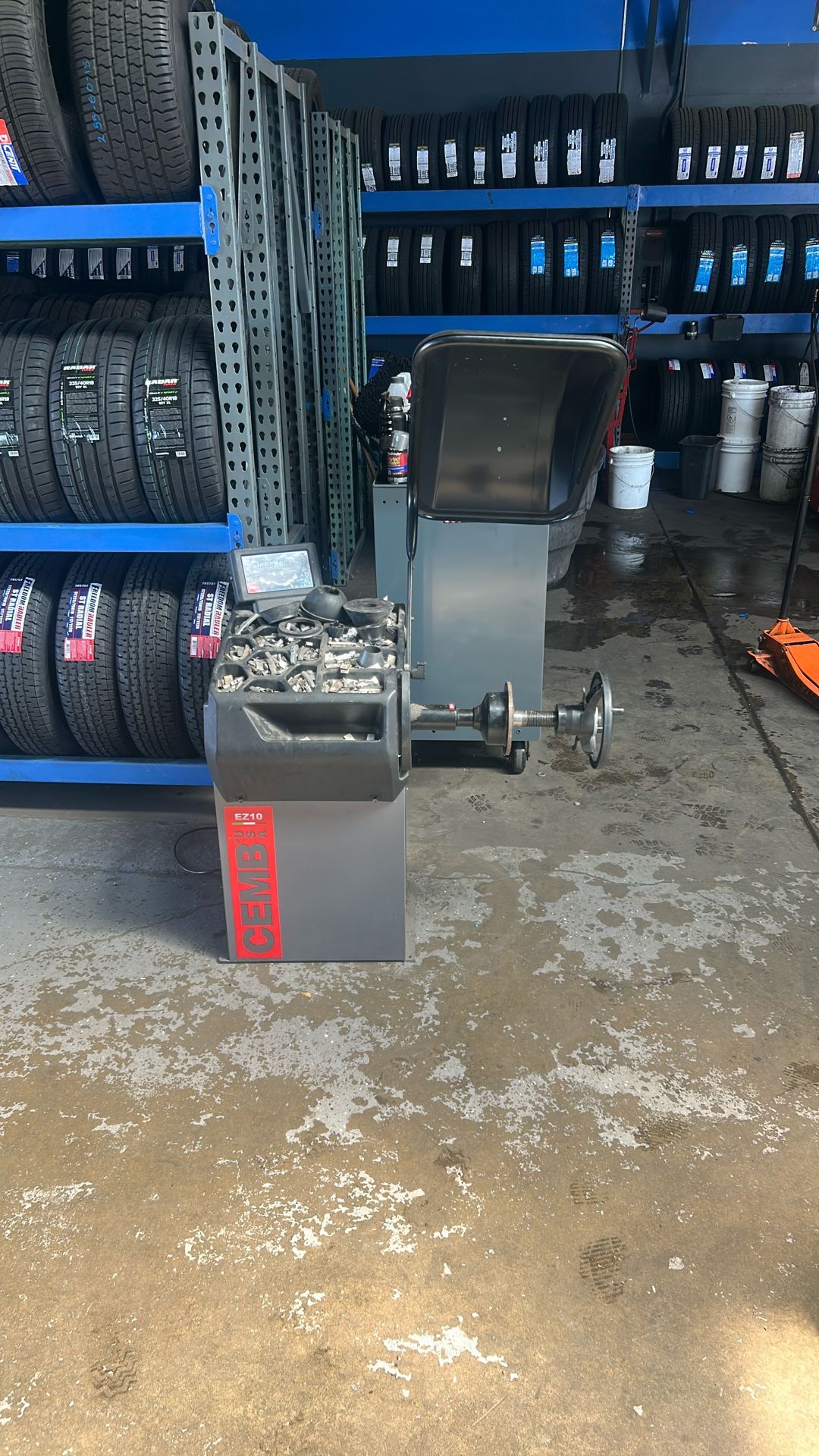 Tire Balancer 