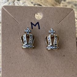 Her Majesty Earring Studs 