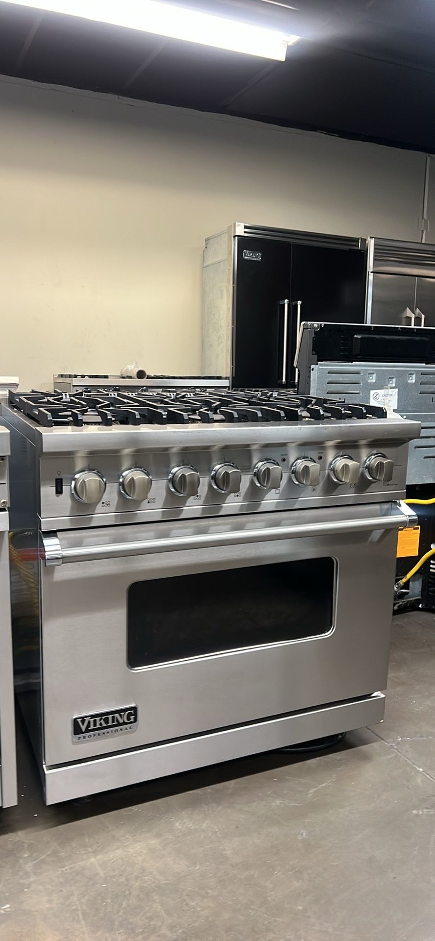 Viking 36”Wide Dual Fuel Range Stove Stainless Steel 6Burners