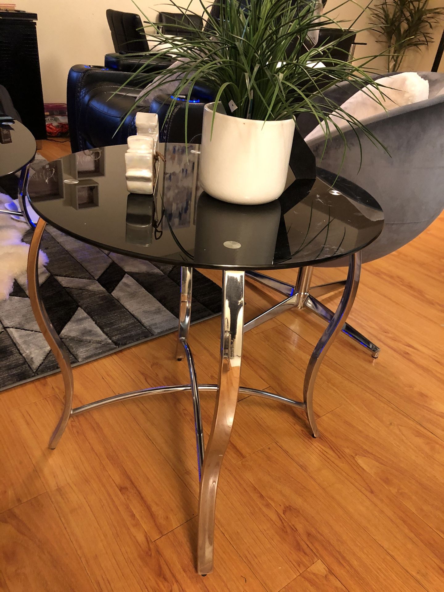 End table