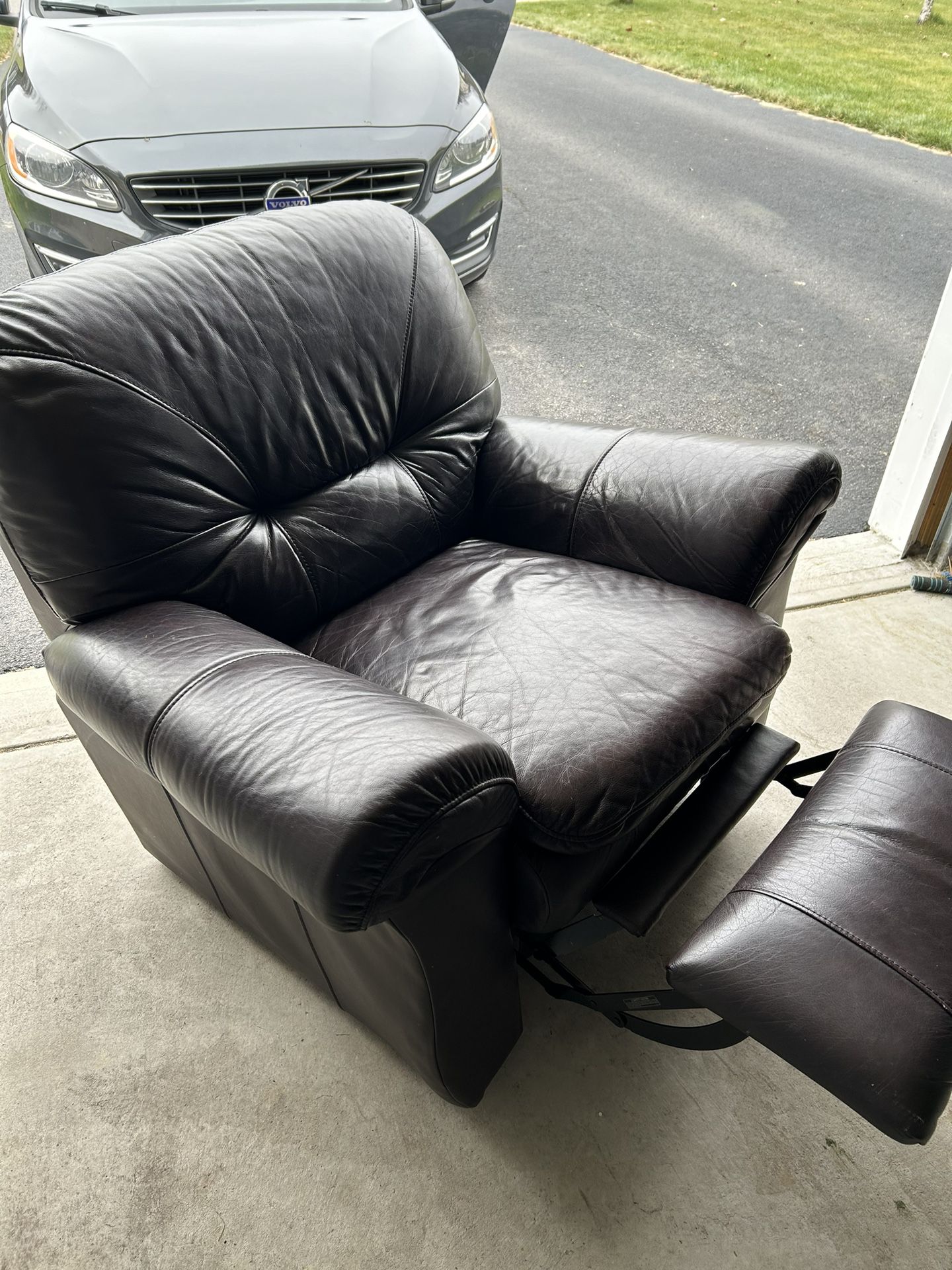 Recliner individual couch