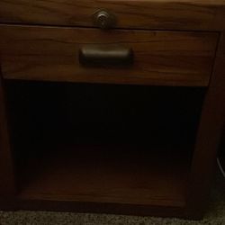 Locking bedside cabinet